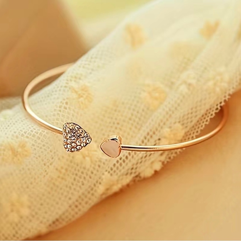 💚2 for $15💚 Open Heart Bangle